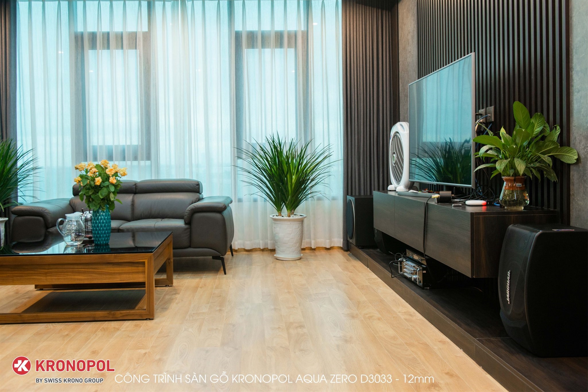 CÔNG TRÌNH SÀN GỖ KRONOPOL AQUA ZERO D3033 TẠI HÀ NỘI VỚI DIỆN TÍCH HƠN 200M2