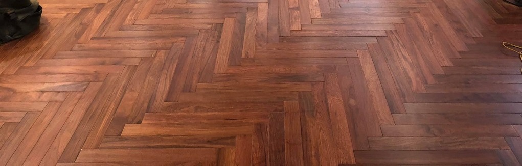 Sàn gỗ Óc chó Nam Mỹ 600x15mm